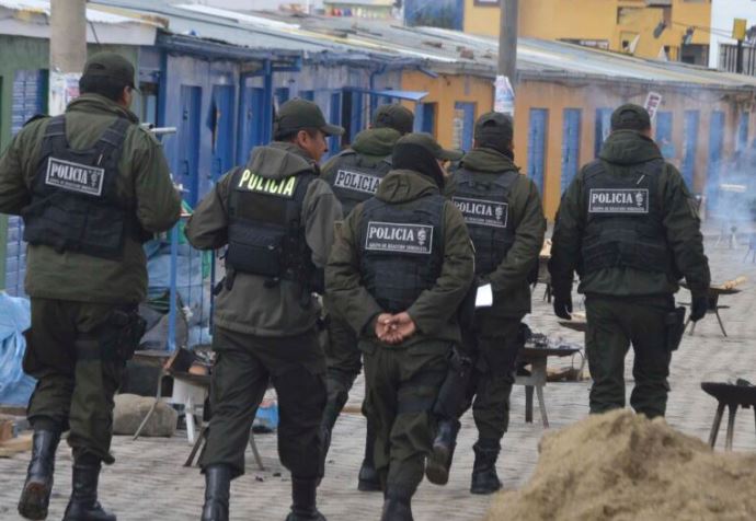 policía