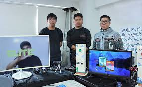 Universiatario de El Alto crean juego de señas