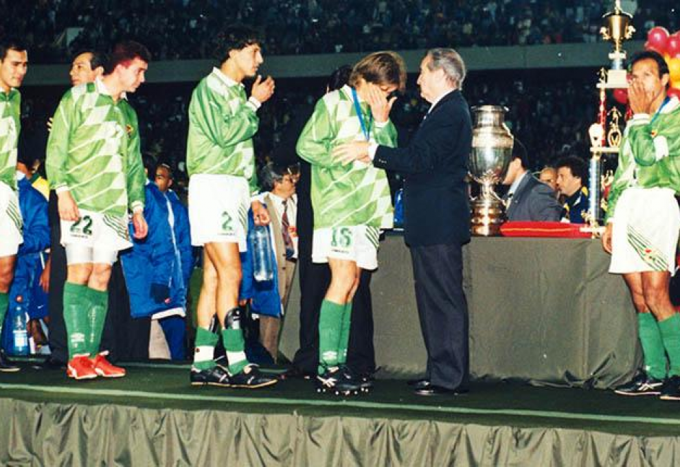 La selección boliviana que logró el subcampeonato en 1997.